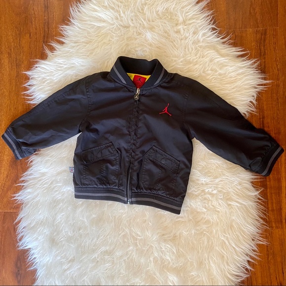 Retro Baby Jordan Chicago Ones Coat🏀 - Picture 2 of 6